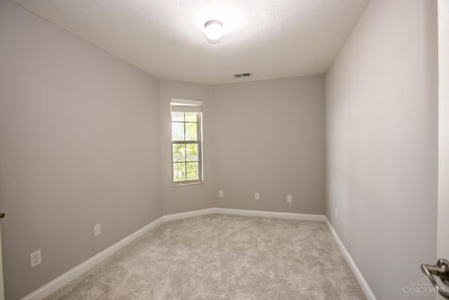3110 Grand Falls Boulevard, Deerfield Twp., OH 45039
