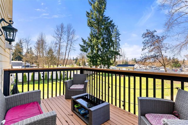 35616 94th Avenue S, Yelm, WA 98558
