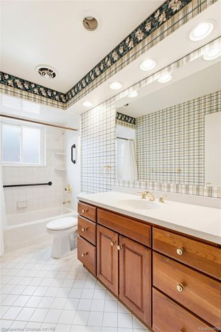 1330 N Custer Avenue, Clawson, MI 48017