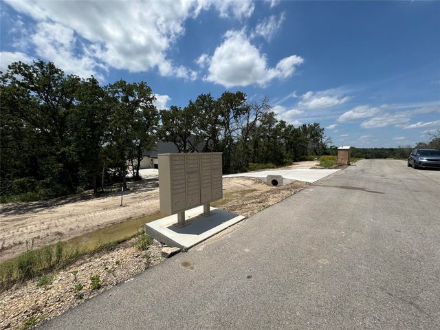 1059 Glenoaks Drive, Weatherford, TX 76088