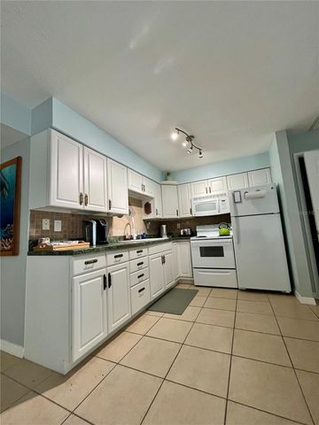 199 WAKULLA LANE 29, Cocoa Beach, FL 32931