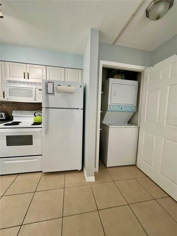 199 WAKULLA LANE 29, Cocoa Beach, FL 32931