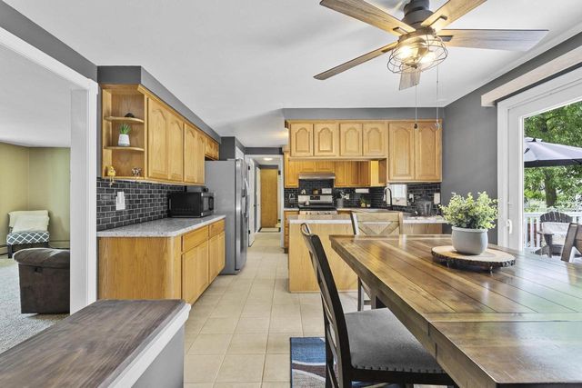 1396 PONDEROSA AVENUE, Green Bay, WI 54313