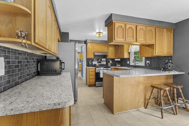 1396 PONDEROSA AVENUE, Green Bay, WI 54313