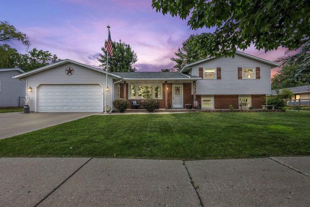 1396 PONDEROSA AVENUE, Green Bay, WI 54313
