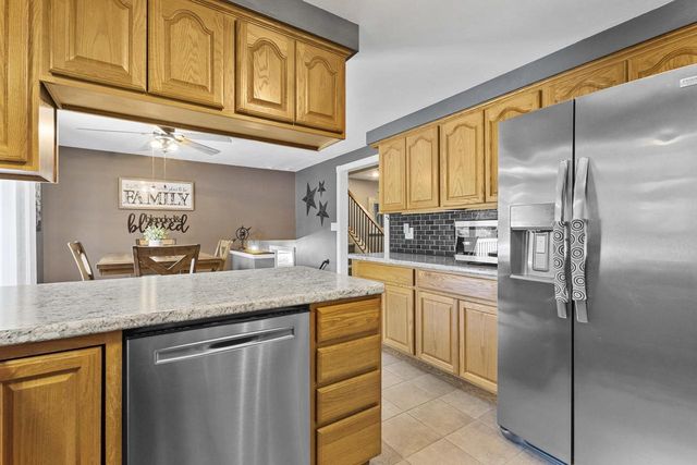1396 PONDEROSA AVENUE, Green Bay, WI 54313