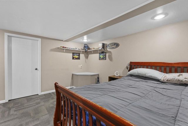 1396 PONDEROSA AVENUE, Green Bay, WI 54313