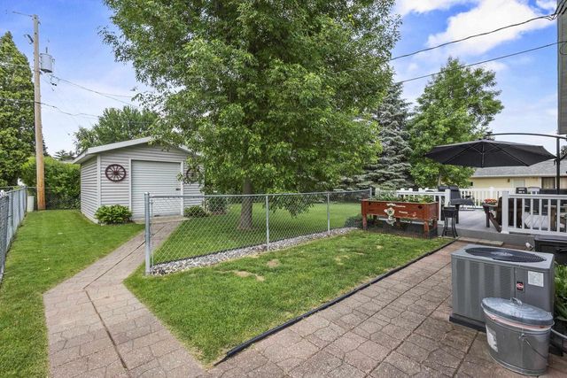 1396 PONDEROSA AVENUE, Green Bay, WI 54313