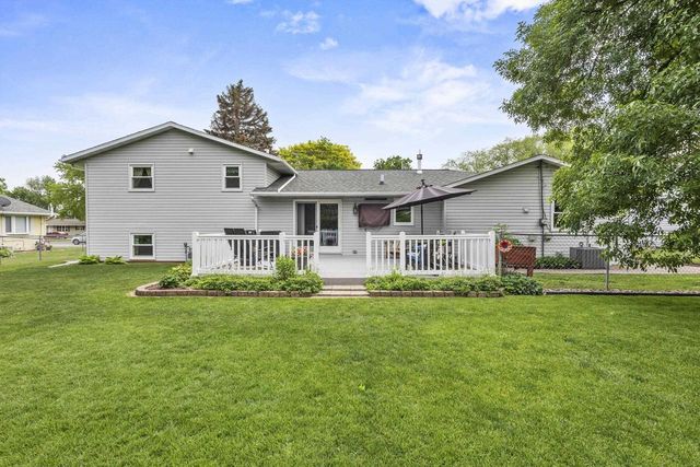 1396 PONDEROSA AVENUE, Green Bay, WI 54313