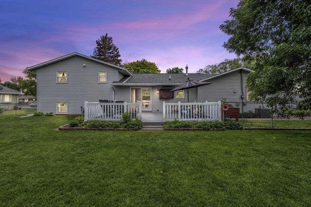 1396 PONDEROSA AVENUE, Green Bay, WI 54313