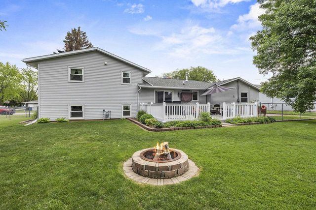 1396 PONDEROSA AVENUE, Green Bay, WI 54313