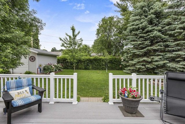 1396 PONDEROSA AVENUE, Green Bay, WI 54313
