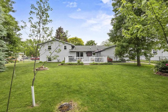 1396 PONDEROSA AVENUE, Green Bay, WI 54313