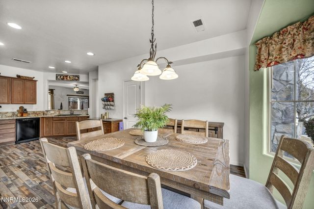 519 N Sand Crane Circle, Sparks, NV 89436