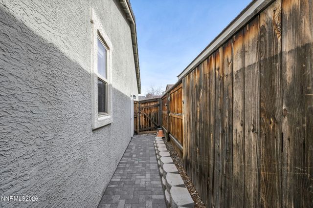 519 N Sand Crane Circle, Sparks, NV 89436