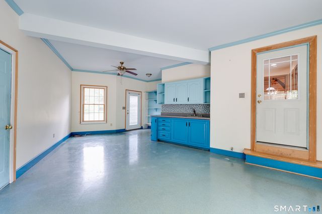 904 South Grand Street, East Granby, CT 06026