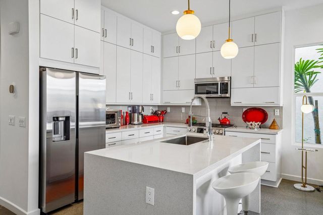 2699 Majestic Way, Palm Springs, CA 92262