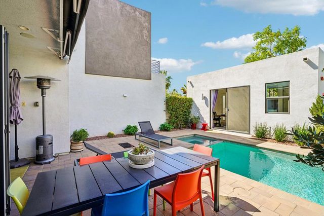 2699 Majestic Way, Palm Springs, CA 92262