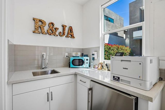 2699 Majestic Way, Palm Springs, CA 92262