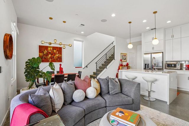 2699 Majestic Way, Palm Springs, CA 92262