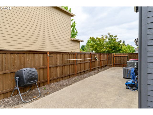 2351 Nw PINEHURST Dr, Mc Minnville, OR 97128
