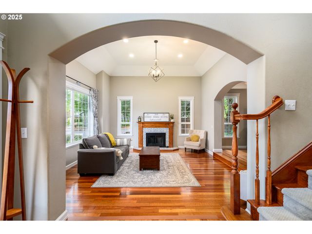 2351 Nw PINEHURST Dr, Mc Minnville, OR 97128