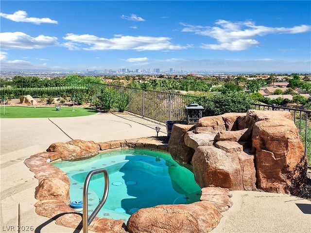 2900 Forest Grove Drive, Henderson, NV 89052