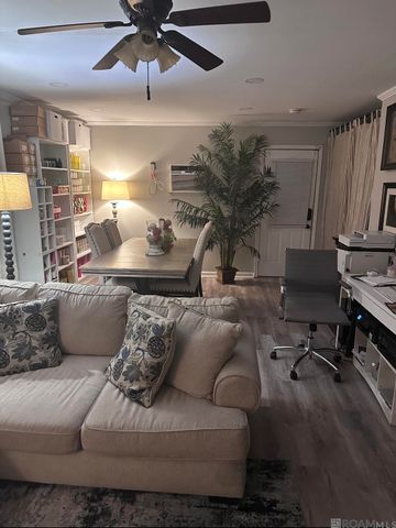 1878 Mullen Dr, Baton Rouge, LA 70810