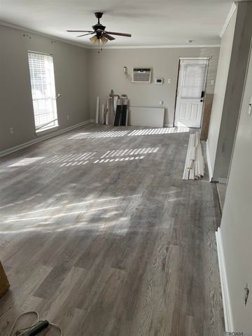 1878 Mullen Dr, Baton Rouge, LA 70810