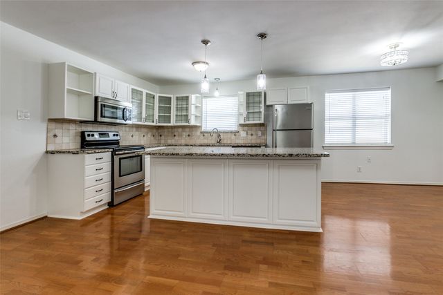 816 Sherwood Drive, Richardson, TX 75080