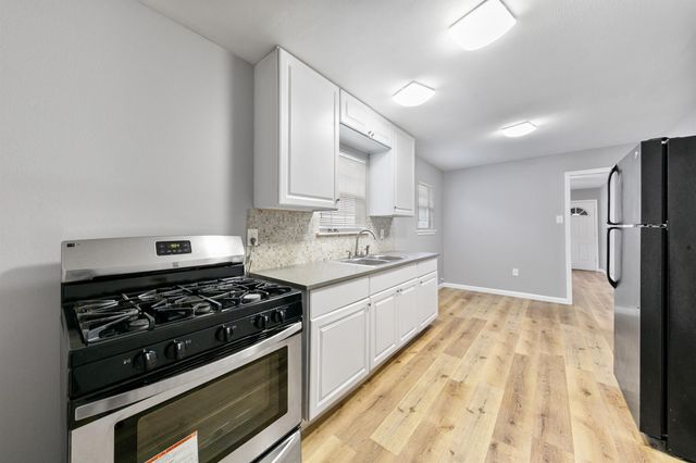 2106 Hadley St 2106, Houston, TX 77004