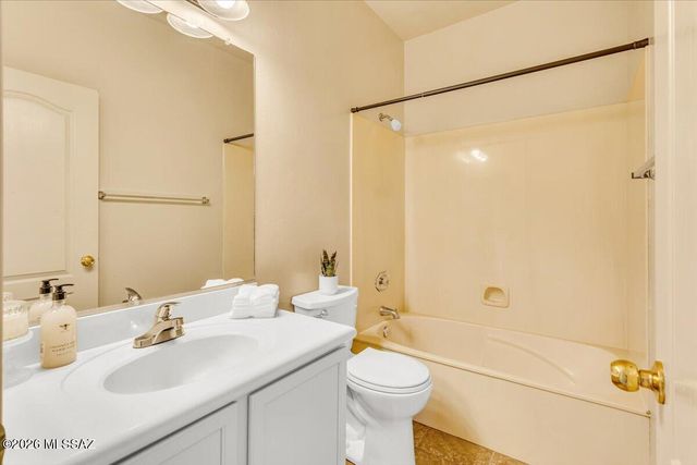 5359 N Willow Thicket Way, Tucson, AZ 85704