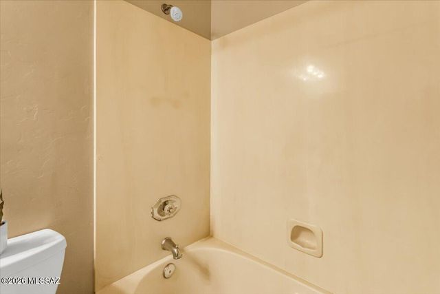 5359 N Willow Thicket Way, Tucson, AZ 85704
