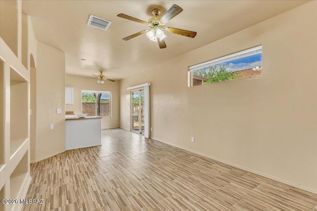 5359 N Willow Thicket Way, Tucson, AZ 85704