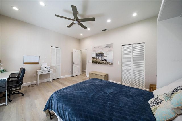 6708 DREWRYS BLUFF, Bradenton, FL 34203