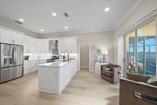 6708 DREWRYS BLUFF, Bradenton, FL 34203