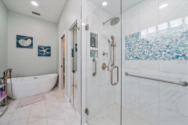 6708 DREWRYS BLUFF, Bradenton, FL 34203