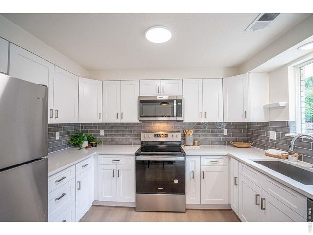 1640 Cheyenne Ave, Loveland, CO 80538