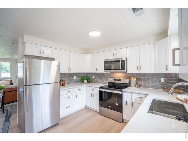 1640 Cheyenne Ave, Loveland, CO 80538