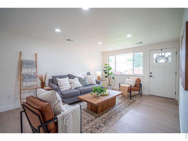 1640 Cheyenne Ave, Loveland, CO 80538