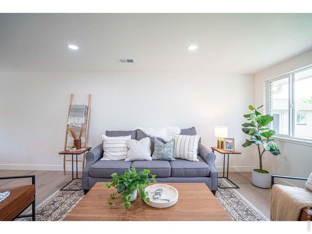 1640 Cheyenne Ave, Loveland, CO 80538