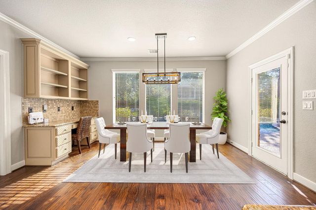 50 N Beech Springs Circle, The Woodlands, TX 77389