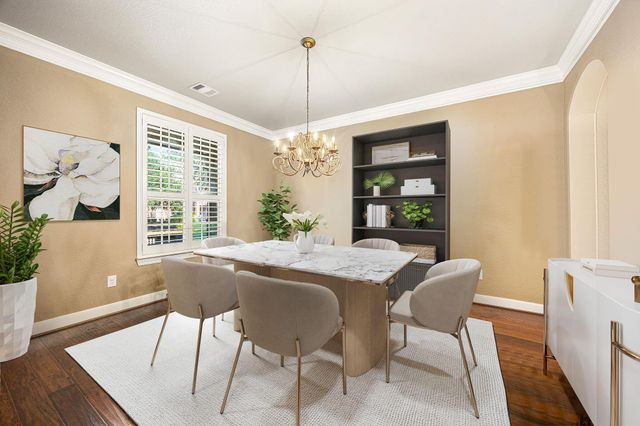 50 N Beech Springs Circle, The Woodlands, TX 77389