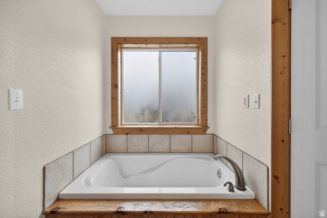 3492 E KERBY LN, Moab, UT 84532