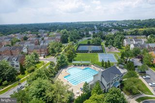 10604 MAPLECREST LN, Potomac, MD 20854