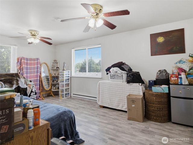 2719 S 125th Street, Seattle, WA 98168