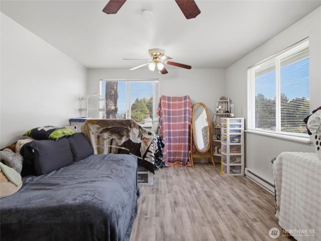 2719 S 125th Street, Seattle, WA 98168