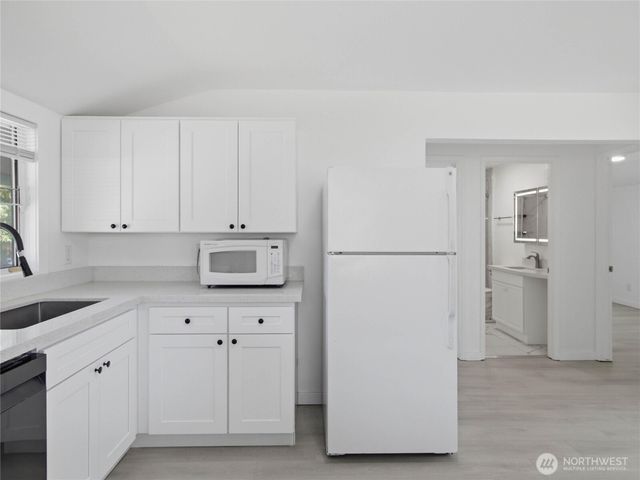 2719 S 125th Street, Seattle, WA 98168