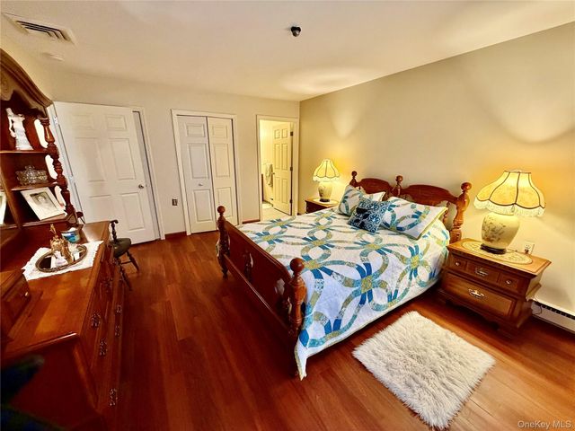 82 Strathmore Gate Drive, Stony Brook, NY 11790