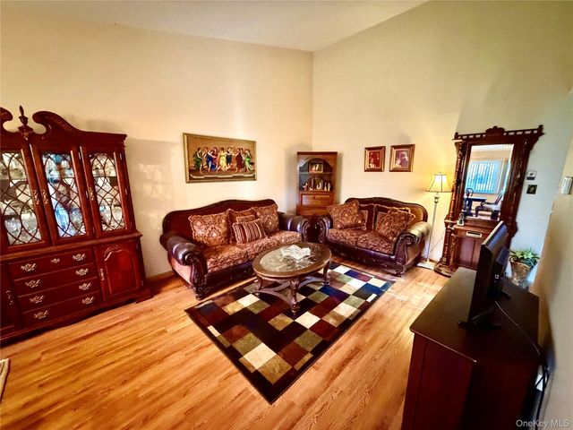 82 Strathmore Gate Drive, Stony Brook, NY 11790